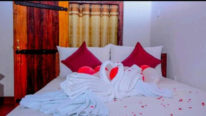 Rainforest Holiday Inn เดนิยายา ภายนอก รูปภาพ